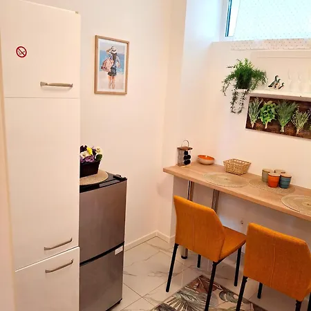 アパート Family Design 2 3 *