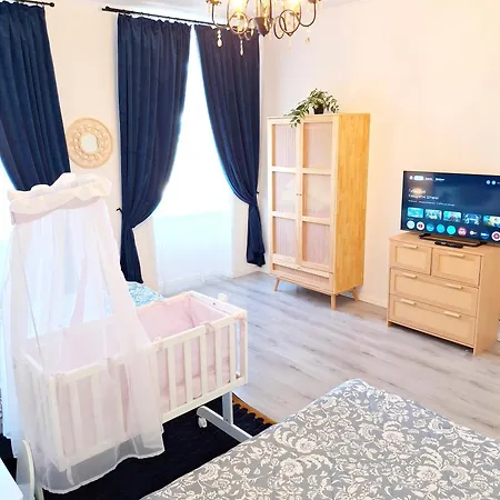 Family Design 2 3 *