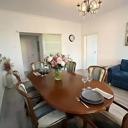 Family Apartment Neunkirchen 3 *